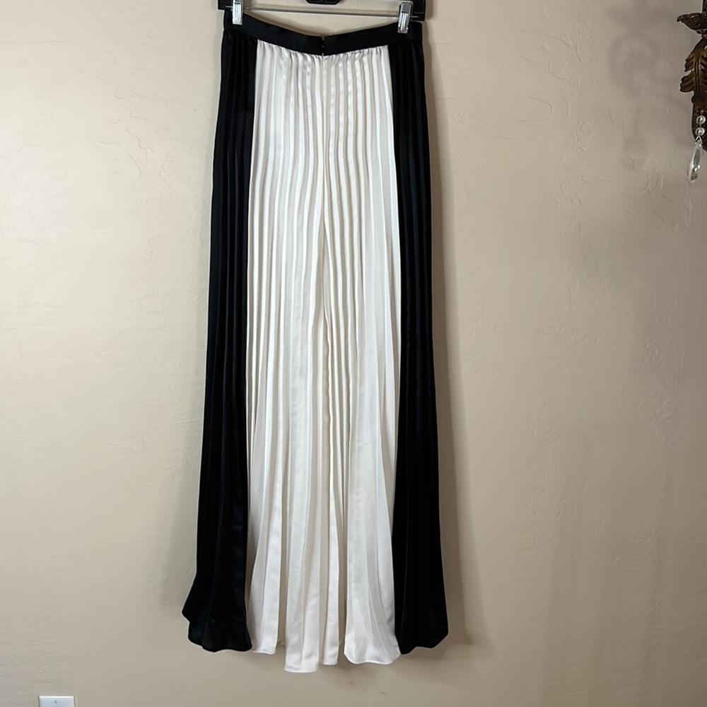 NWT Self-Portrait Accordion Pleated Pants - Picture 4 of 7